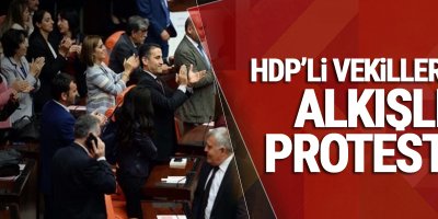HDP'li vekillerden Alkışlı Protesto