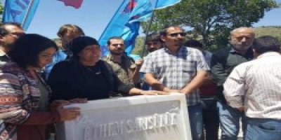 Sarısülük mezarı başında anıldı