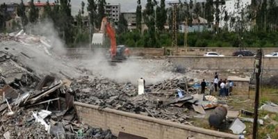 Yüksekova Yıkılıyor !