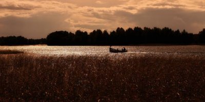 Tekne fırtınaya yakalandı: 10 çocuk hayatını kaybetti