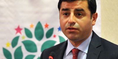 Demirtaş: “Bir yerde hırsızlık var diye kayyum atanacaksa...