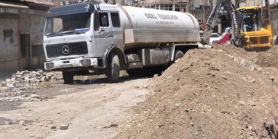 Yüksekova'da su hatları onarılmaya devam ediliyor