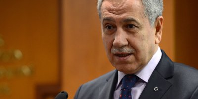 Bülent Arınç’a ödül