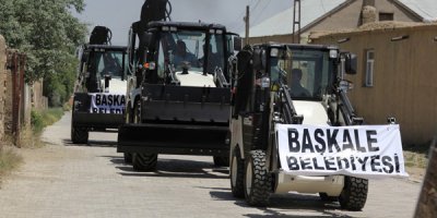 Başkale Belediyesi 3 yeni iş makinesi aldı