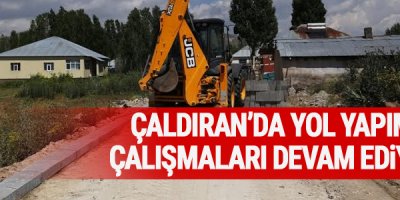 Çaldıran’da Yol Yapım ve Kilit Taşı Döşeme Çalışmaları Hız Kesmiyor !