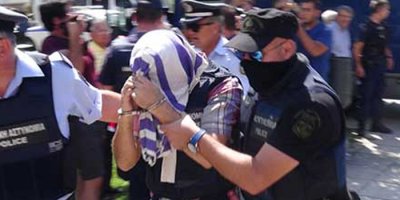 Yunanistan’a kaçan askerler Atina’ya götürüldü