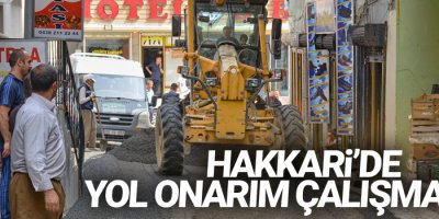Hakkari’de yol onarım çalışmaları