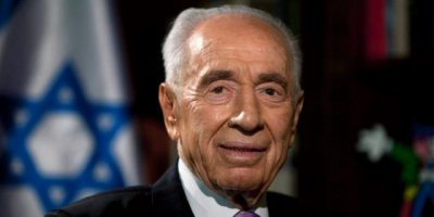 Şimon Peres felç geçirdi