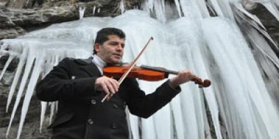 Zap Deresi ve şelaleler dondu