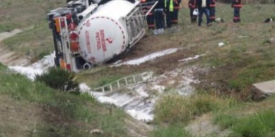 Mazot yüklü tanker devrildi