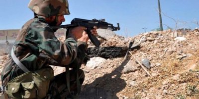 Halep'in doğu mahallelerinde çatışmalar sürüyor