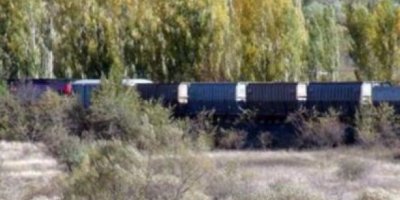 Yük trenine bombalı saldırı