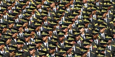 3 General ve 1 Amirale tahliye!