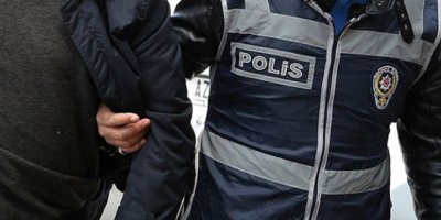 7 polis gözaltına alındı