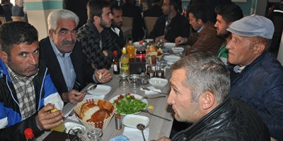 Belediye TEDAŞ çalışanları ile yemekte buluştu