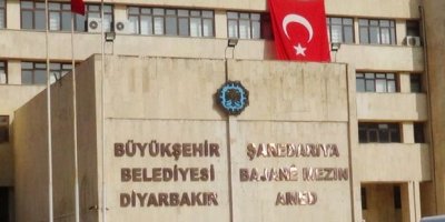 Diyarbakır'da belediye binasına giriş yasak!