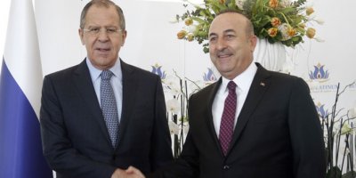 Çavuşoğlu Lavrov’la bir araya geldi