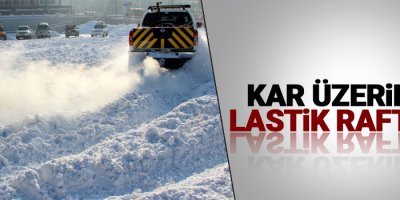 Kar üzerinde lastik raftingi