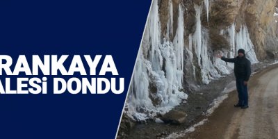 Durankaya Şelalesi dondu