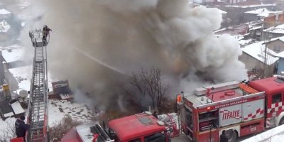 2 çocuk yanarak hayatını kaybetti