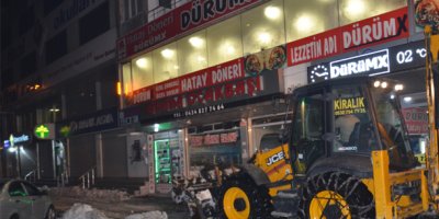 Tatvan'da kar temizleme çalışması