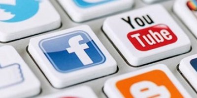 Fırtına Evlerin Çatılarını Uçurdu