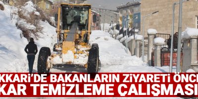 Hakkari’de Bakanların Ziyareti Öncesi Kar Temizleme Çalışması
