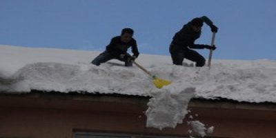 Kar Yüksekova'da can aldı