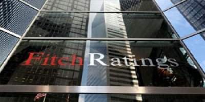 Fitch Güney Kıbrıs'ın notunu düşürdü