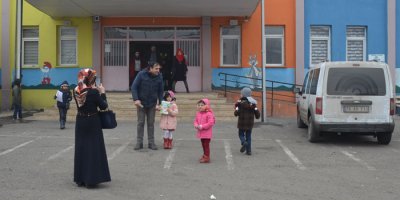 Iğdır'da karne sevinci