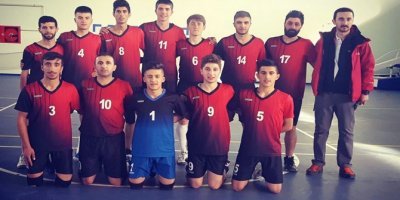 Voleybol heyecanı: Hakkari 3-Cizre-1