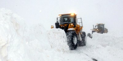 89 köy ile 217 mezra yolu ulaşıma kapandı