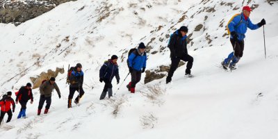 Hakkari’nin kış turizmine dikkat çekmek için tırmandılar