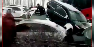 70 araç birbirine girdi