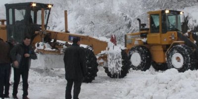 Muş’ta 365 köy yolu ulaşıma kapandı