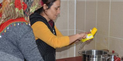 Kadınlar iş hayatına adım atıyor