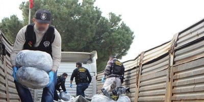 202 kilogram esrar ele geçirildi