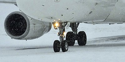 Yüksekova'da uçak seferleri iptal edildi