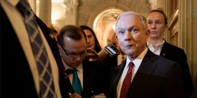 Trump’ın adayı Sessions Adalet Bakanı seçildi