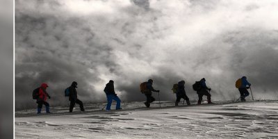 9 Dağcı 2800 rakımda tırmanışa geçti!