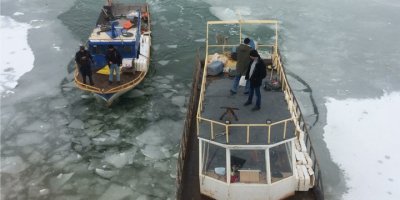 Balıkçıların buz esareti devam ediyor