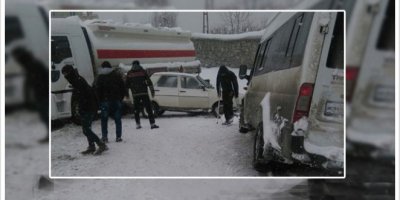 Hakkari'de zincirleme kaza