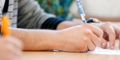 İki sınav ertelendi!