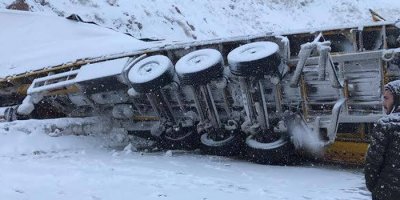 Hakkari-Van karayolunda Trafik kazası!