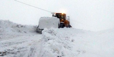 32 köy ile 131 mezra yolu ulaşıma kapandı
