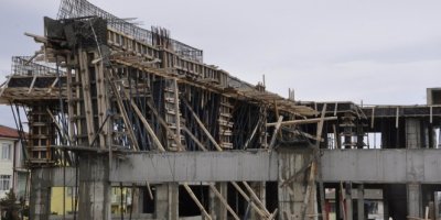 İnşaatta göçük: 3 yaralı