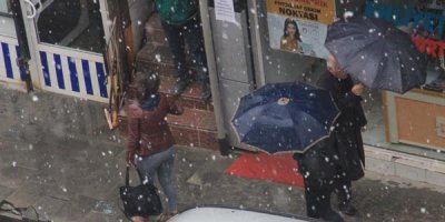 Hakkari’de kar sürprizi