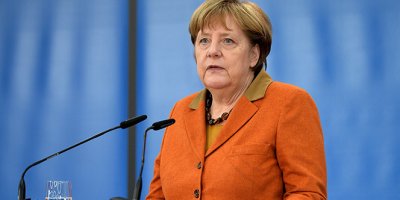 Merkel'den Hollanda seçimi açıklaması