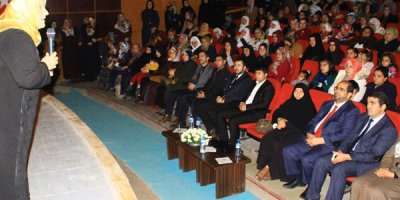 Hakkari'de ‘Bilgi ve Değer Bağlamında Kadın’ paneli