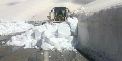 Van’da 14 mahalle yolu kapalı